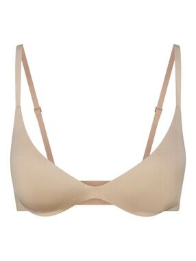 Skims Wireless Form Super Push Up Bra